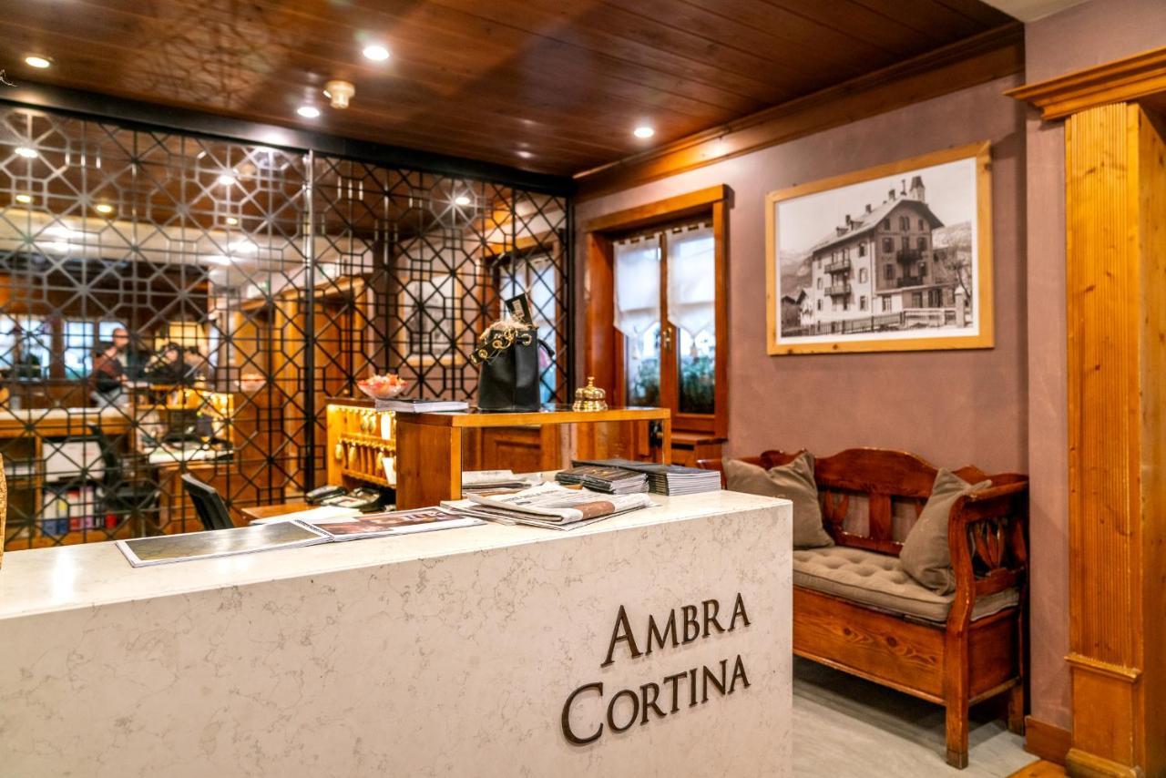 Ambra Cortina Luxury&Fashion Hotel Cortina dʼAmpezzo Exterior foto
